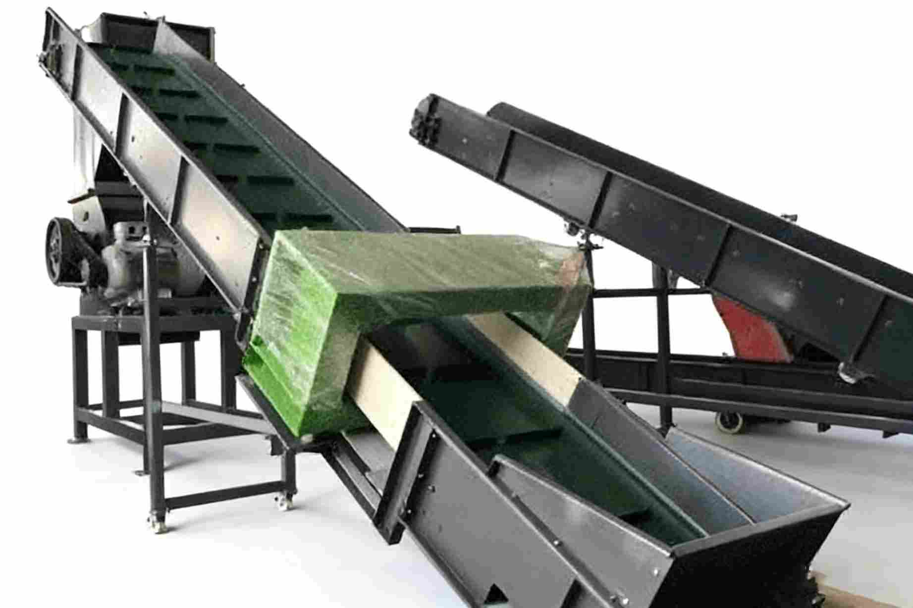 Bale opener / belt conveyor